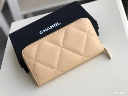 First Bag Ru ZIPPED WALLET 19 CHANEL 0516